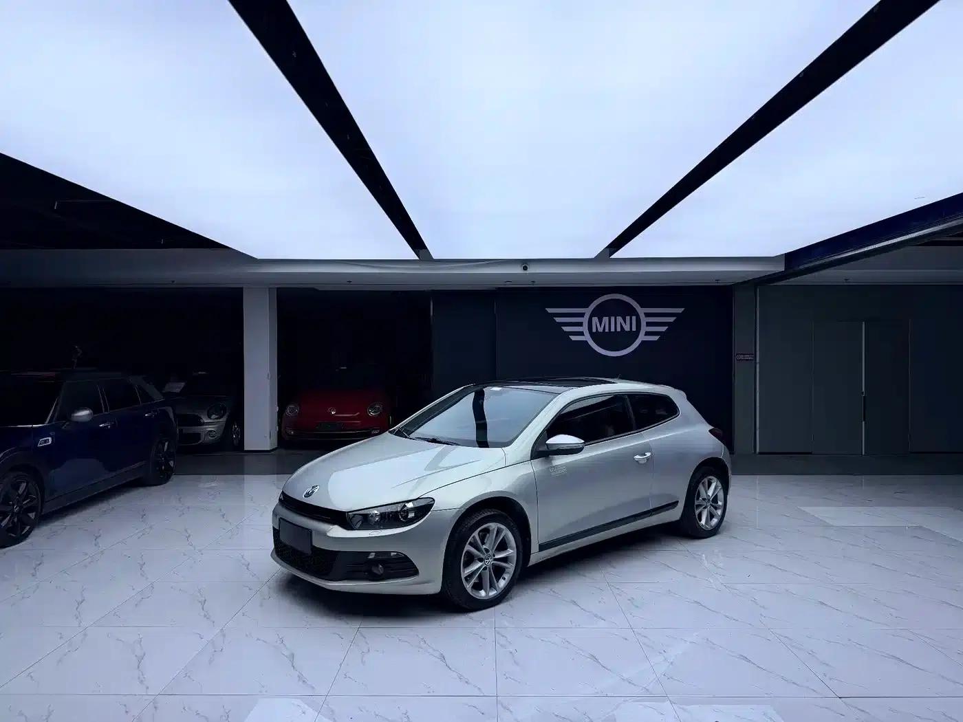 Scirocco 2011 2.0TSI Luxury Edition — миниатюра 3