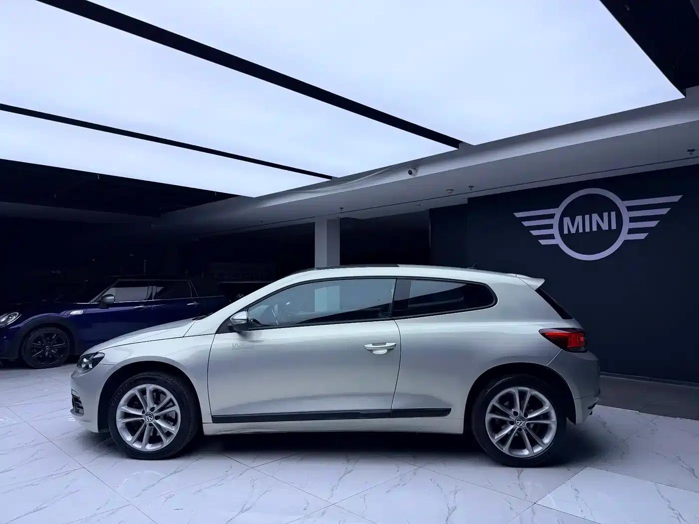 Scirocco 2011 2.0TSI Luxury Edition — миниатюра 5