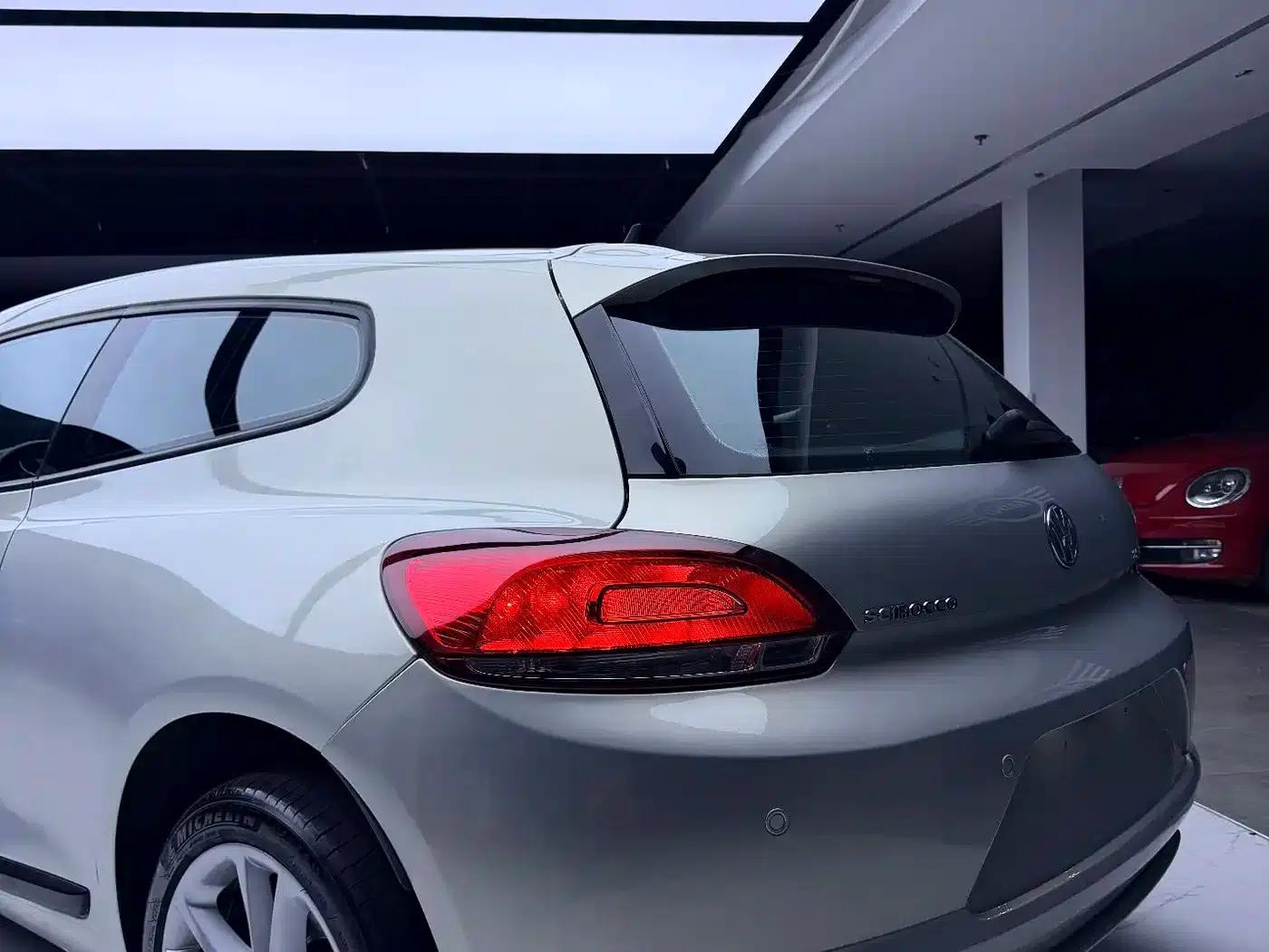 Scirocco 2011 2.0TSI Luxury Edition — миниатюра 6
