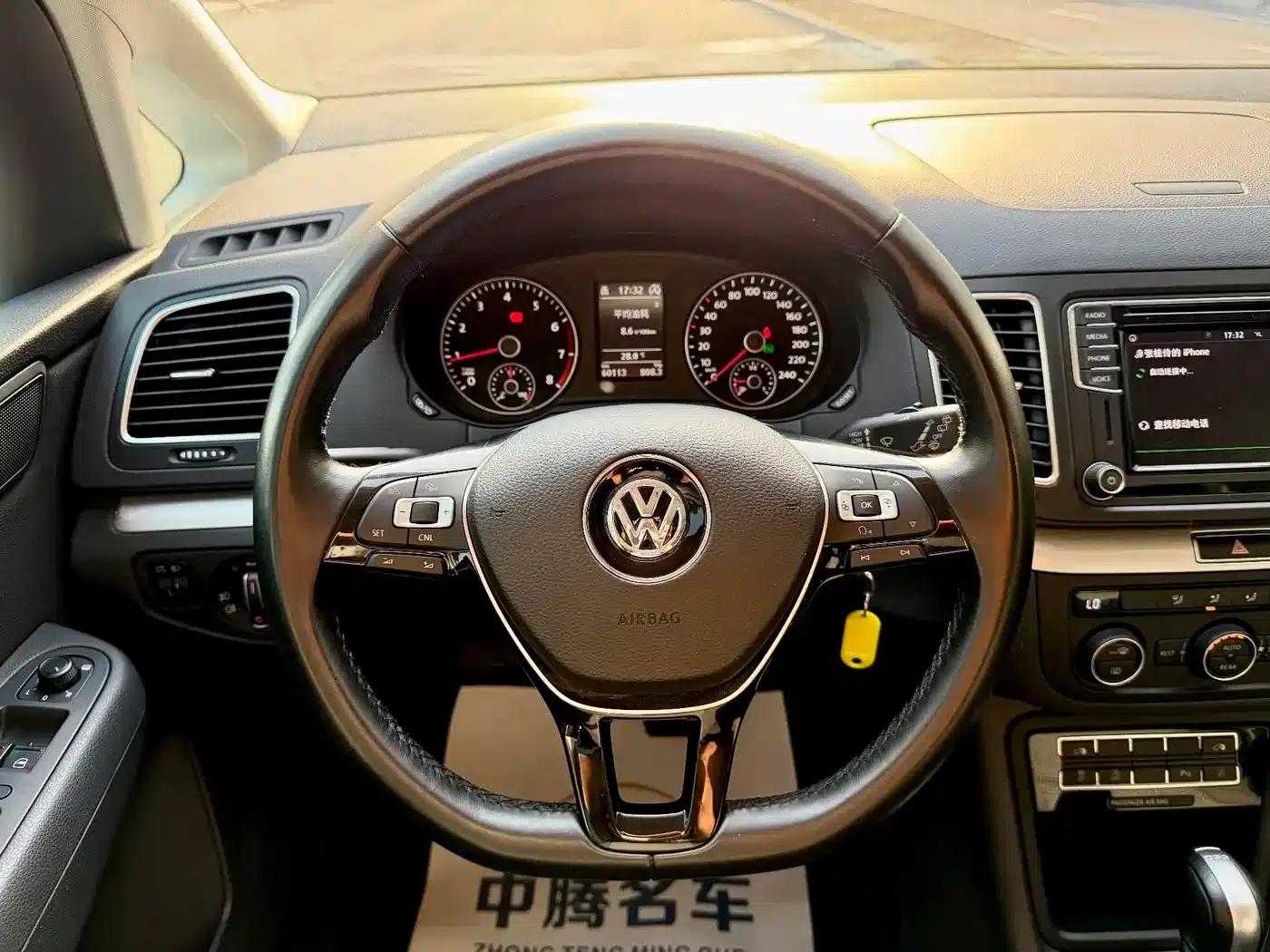 2016 Sharan 380TSI Comfort 7-seater — миниатюра 29