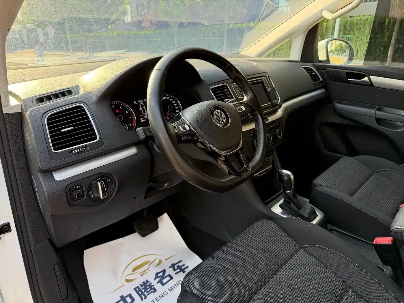 2016 Sharan 380TSI Comfort 7-seater — миниатюра 4