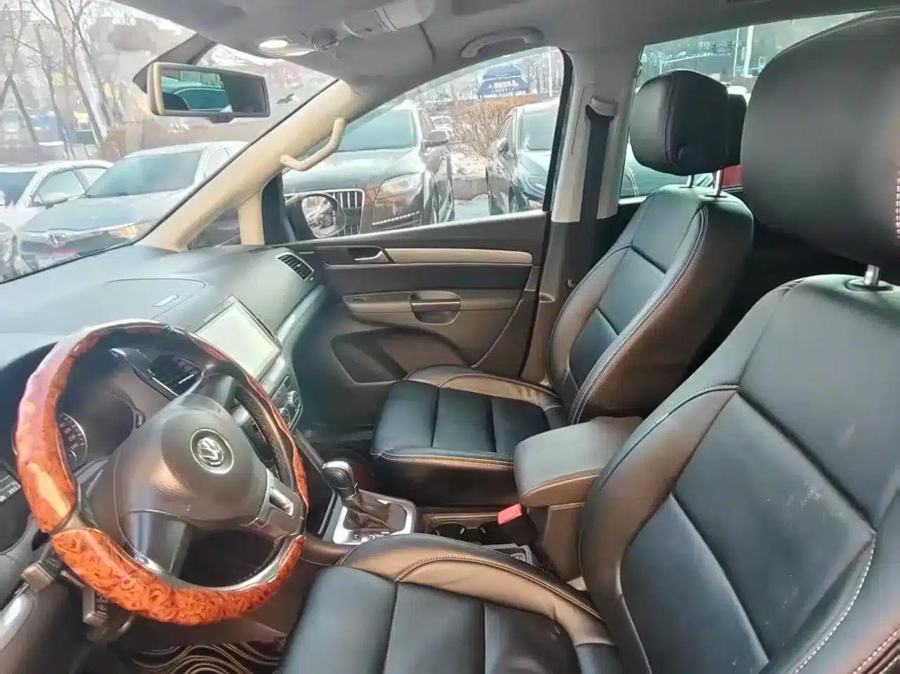 2014 Sharan 2.0TSI Standard Edition — миниатюра 6