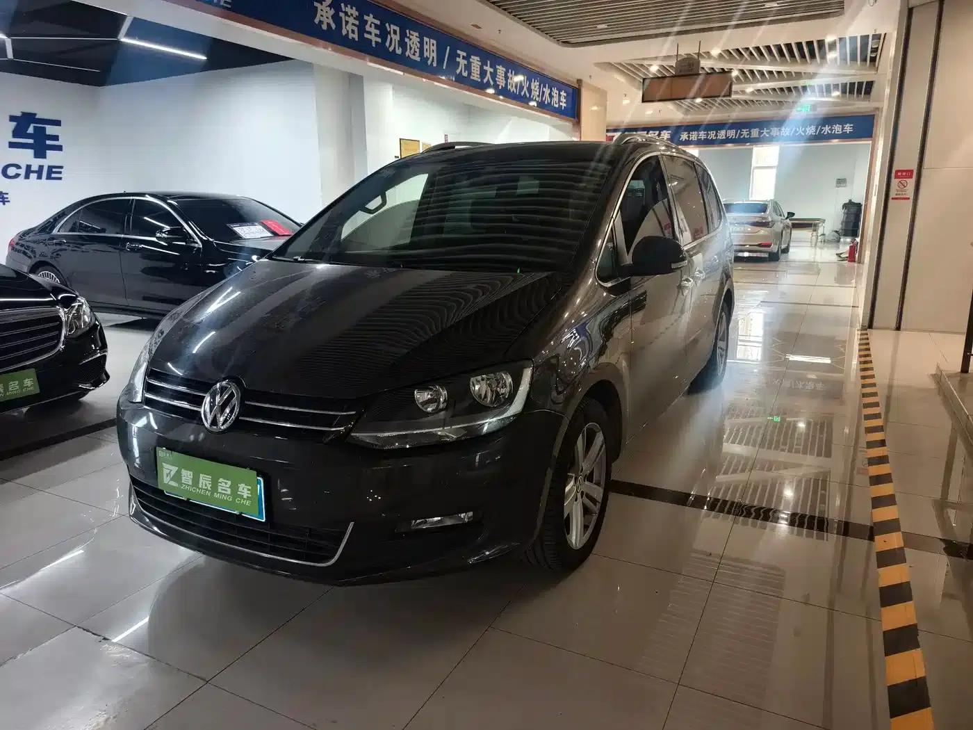 2016 Sharan 380TSI Comfort 7-seater — миниатюра 1
