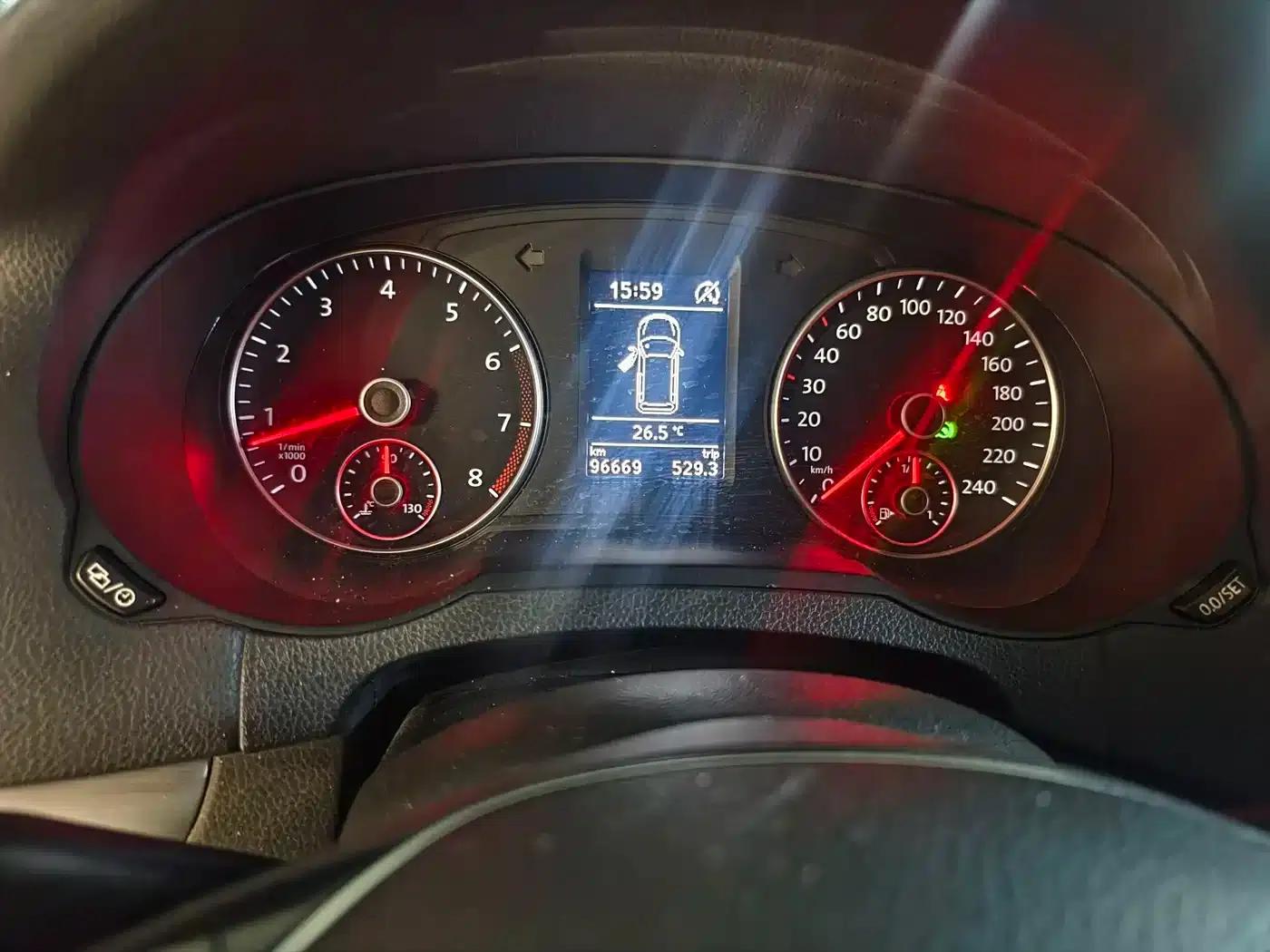 2016 Sharan 380TSI Comfort 7-seater — миниатюра 3