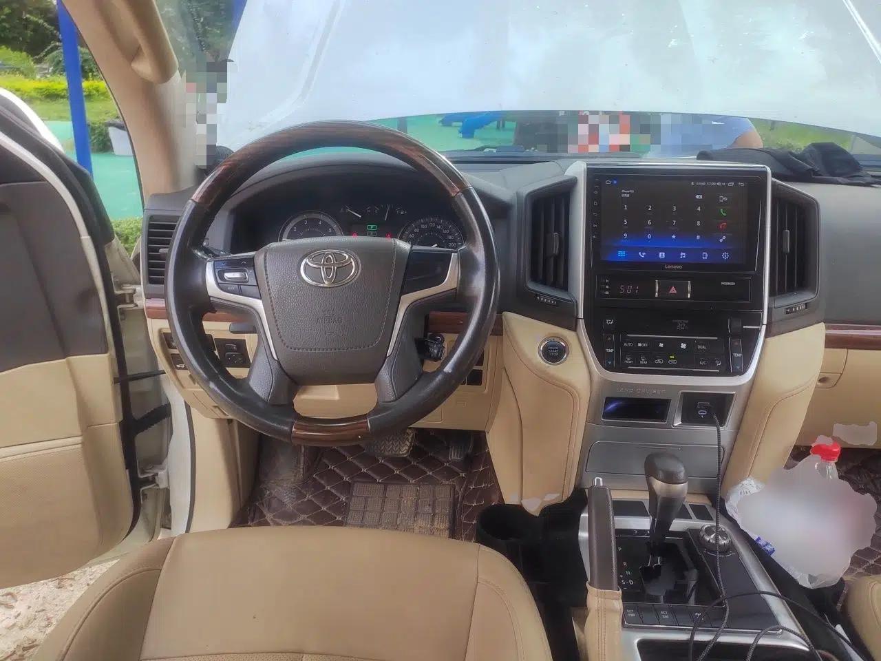 Toyota Land Cruiser  — миниатюра 11