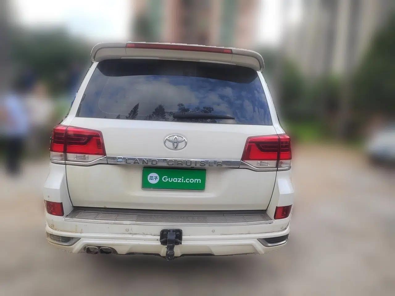 Toyota Land Cruiser  — миниатюра 5