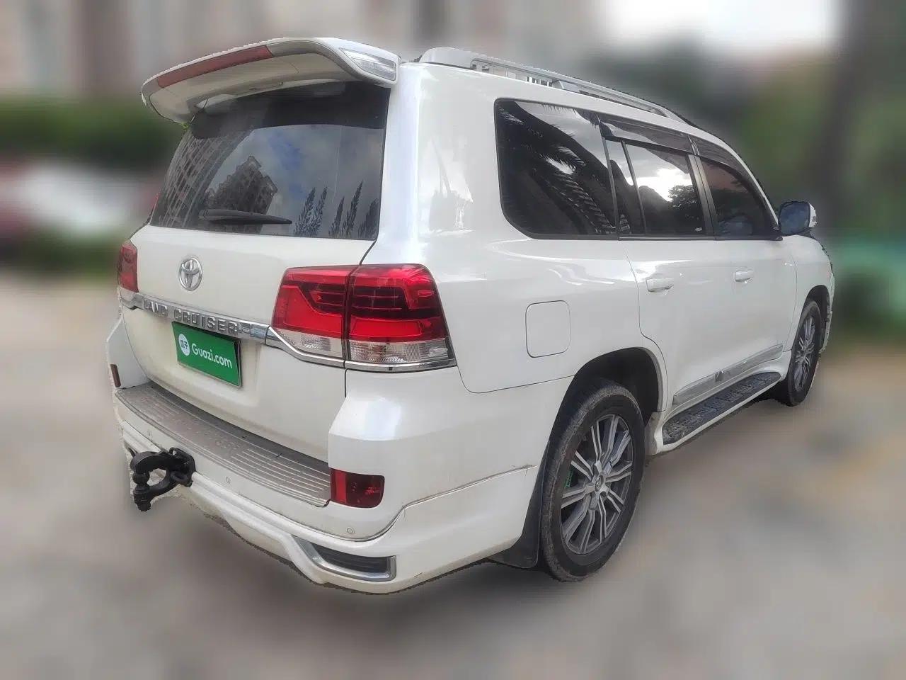 Toyota Land Cruiser  — миниатюра 6