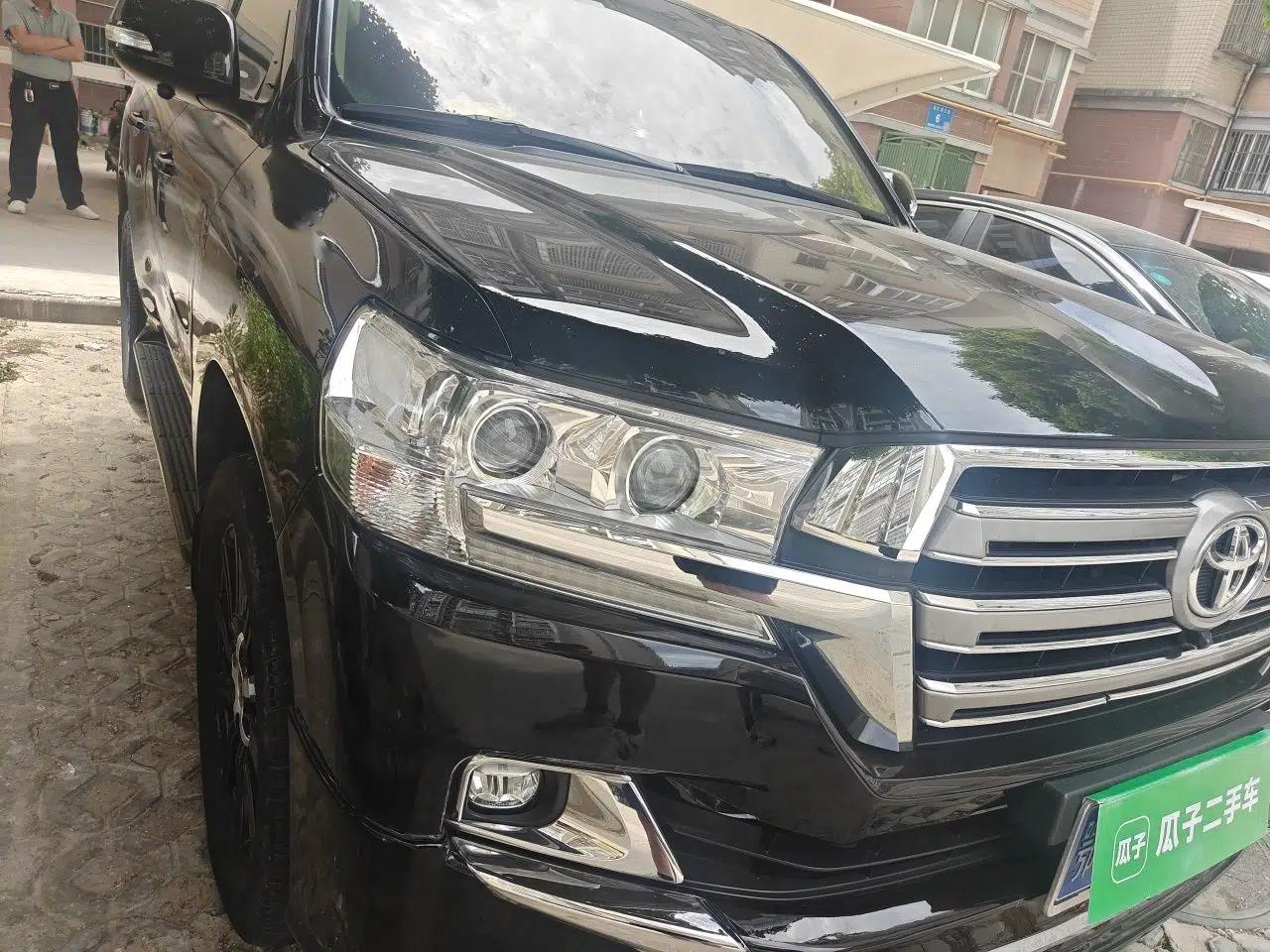 Toyota Land Cruiser  — миниатюра 7