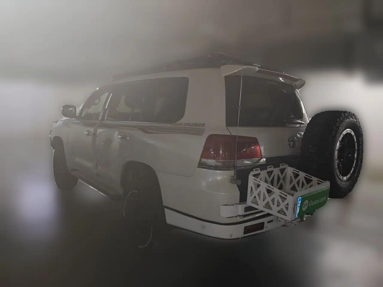 Toyota Land Cruiser  — миниатюра 4
