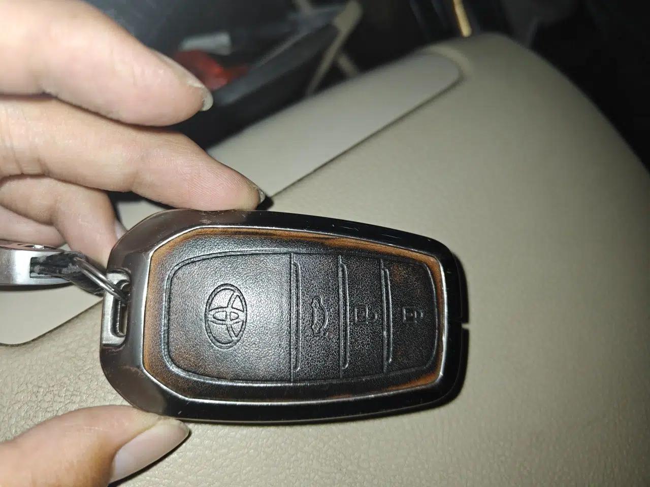 Toyota Land Cruiser  — миниатюра 9