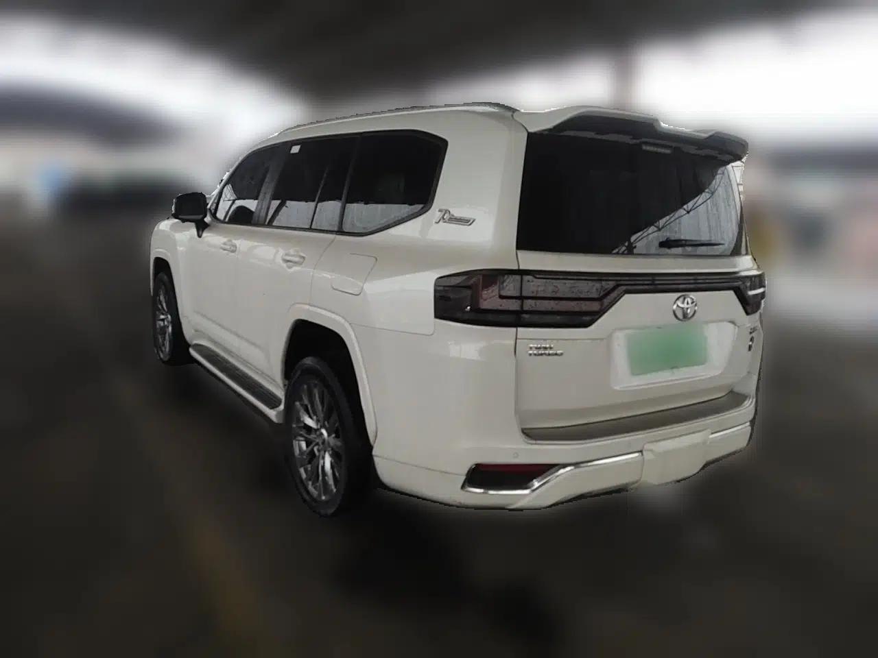 Toyota Land Cruiser  — миниатюра 4