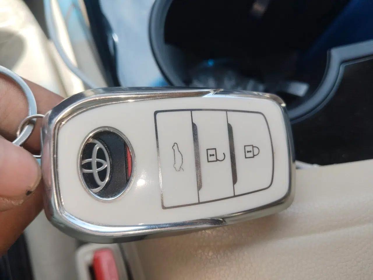 Toyota Land Cruiser  — миниатюра 9