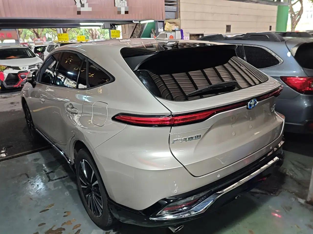 Toyota Venza 2022 Dual-Engine 2.5L CVT Two-Wheel Drive Prestige Edition — миниатюра 7