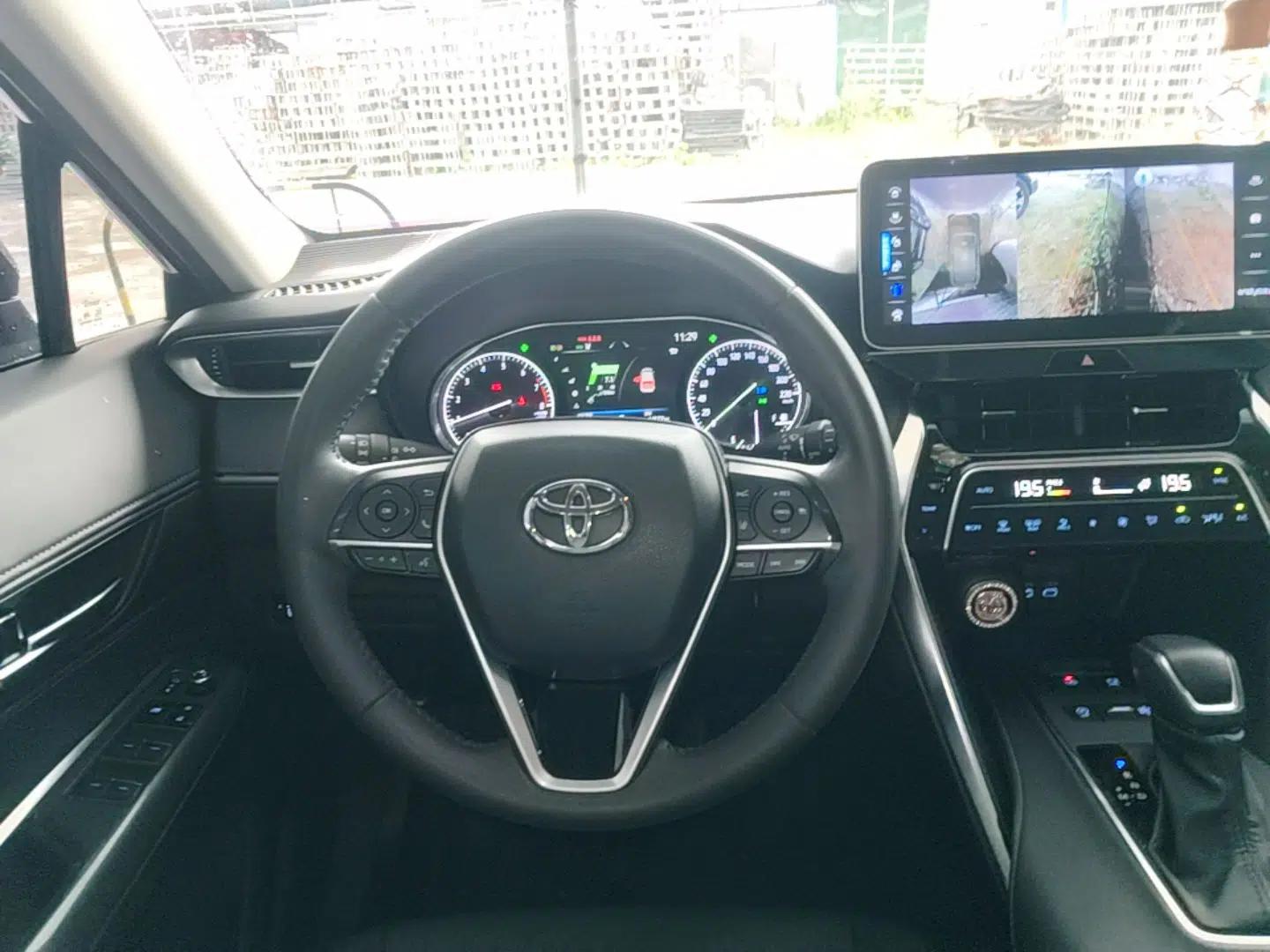 Toyota Venza 2022 2.0L CVT Two-Wheel Drive Luxury Edition — миниатюра 13