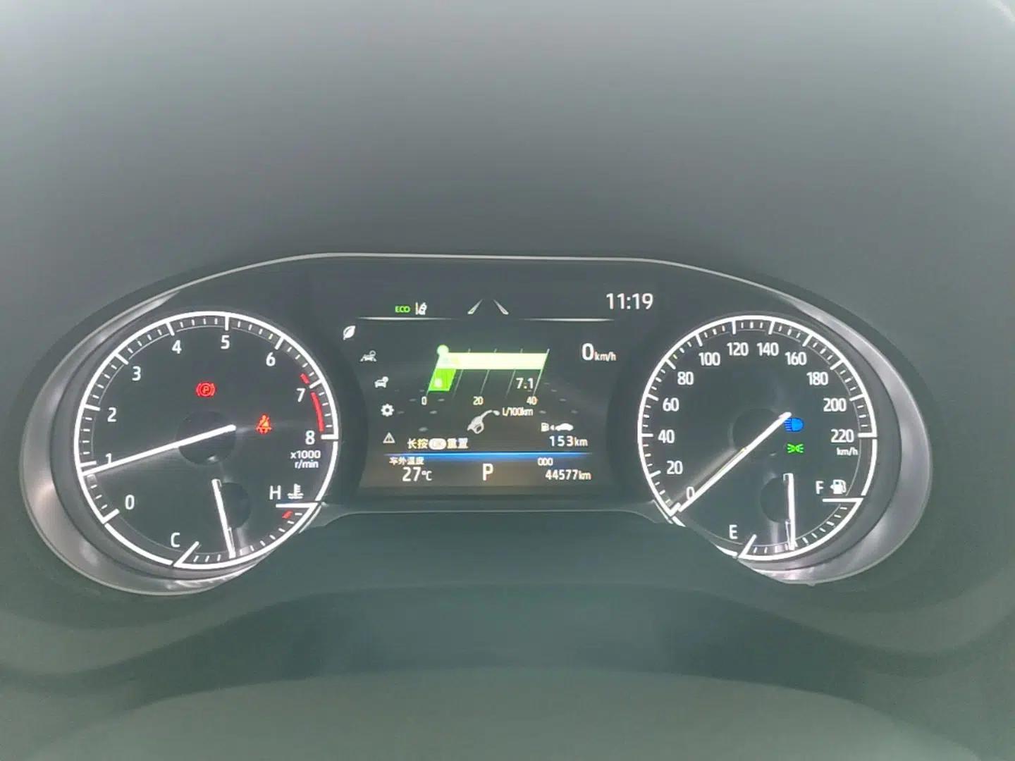Toyota Venza 2022 2.0L CVT Two-Wheel Drive Luxury Edition — миниатюра 14