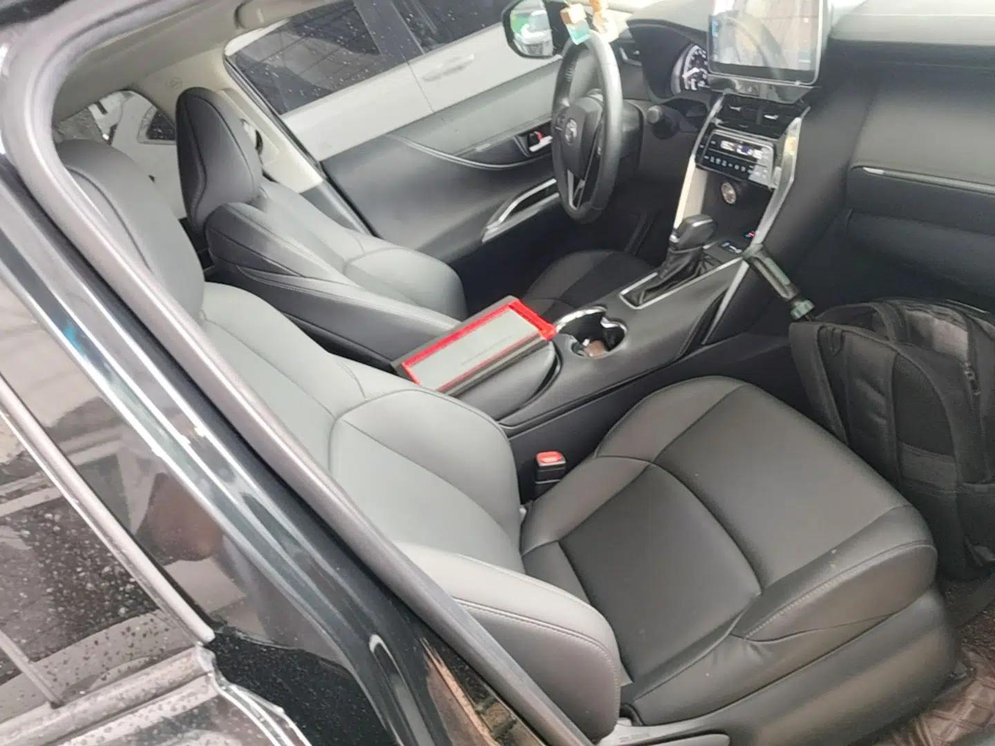 Toyota Venza 2022 2.0L CVT Two-Wheel Drive Luxury Edition — миниатюра 23