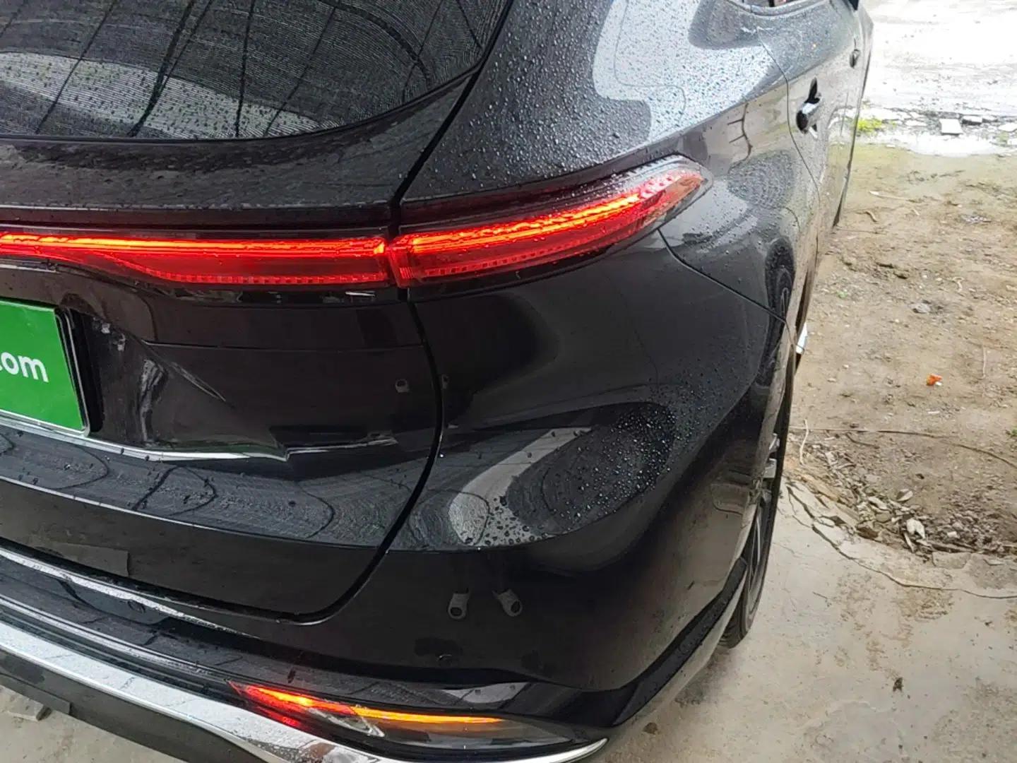 Toyota Venza 2022 2.0L CVT Two-Wheel Drive Luxury Edition — миниатюра 8