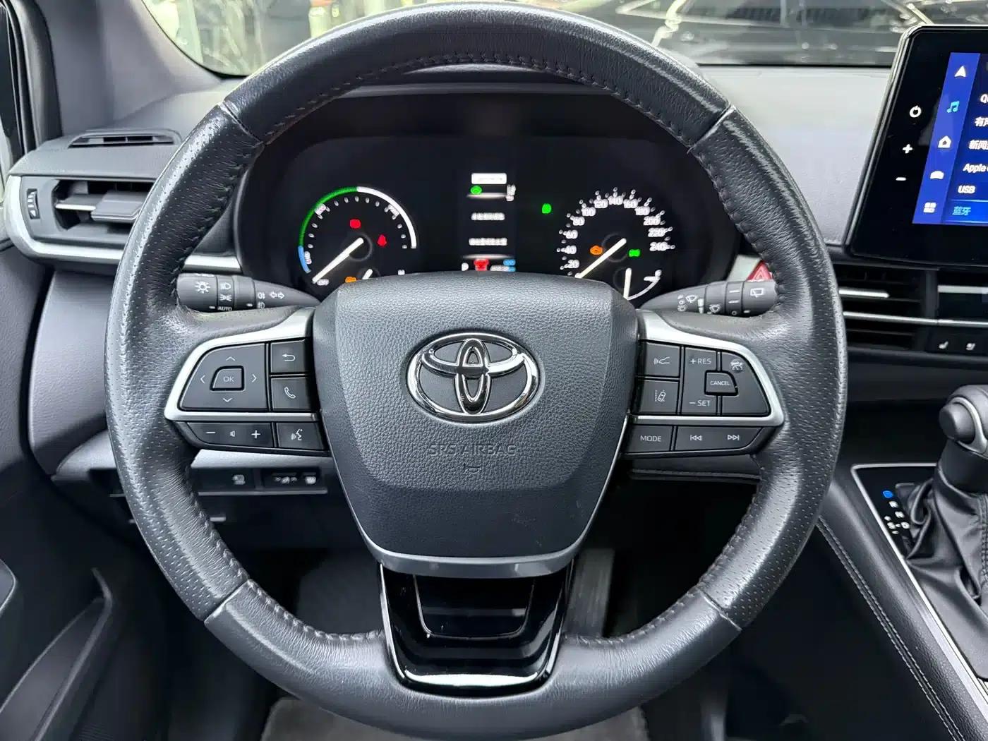 2023 Sienna 2.5L Hybrid Premium Edition — миниатюра 10