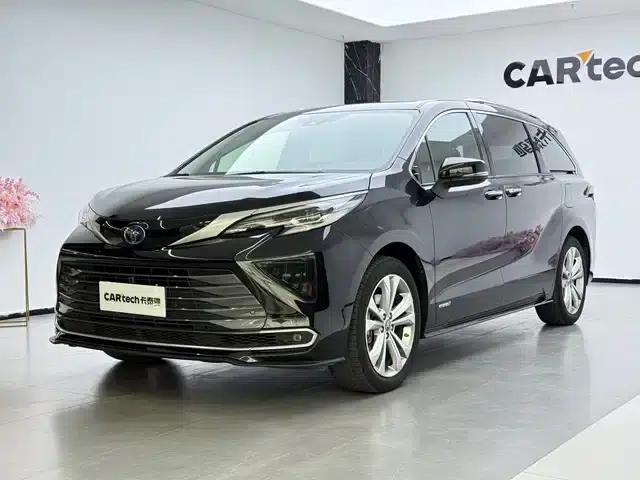 2023 Sienna 2.5L Hybrid Premium Edition