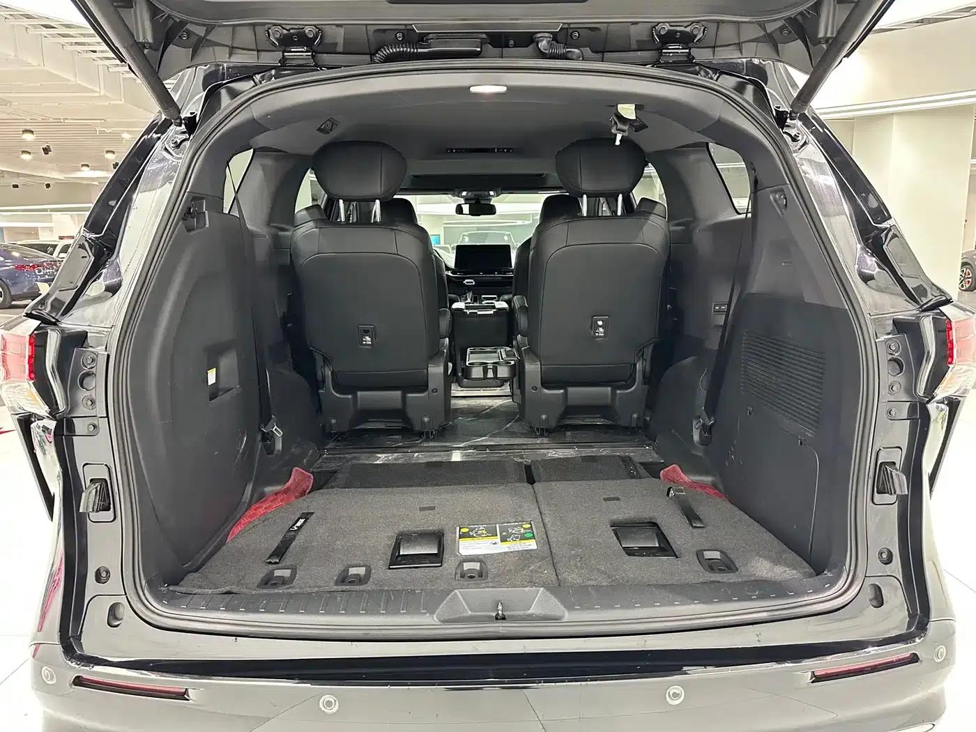 2021 Sienna 2.5L Hybrid Premium Edition — миниатюра 11
