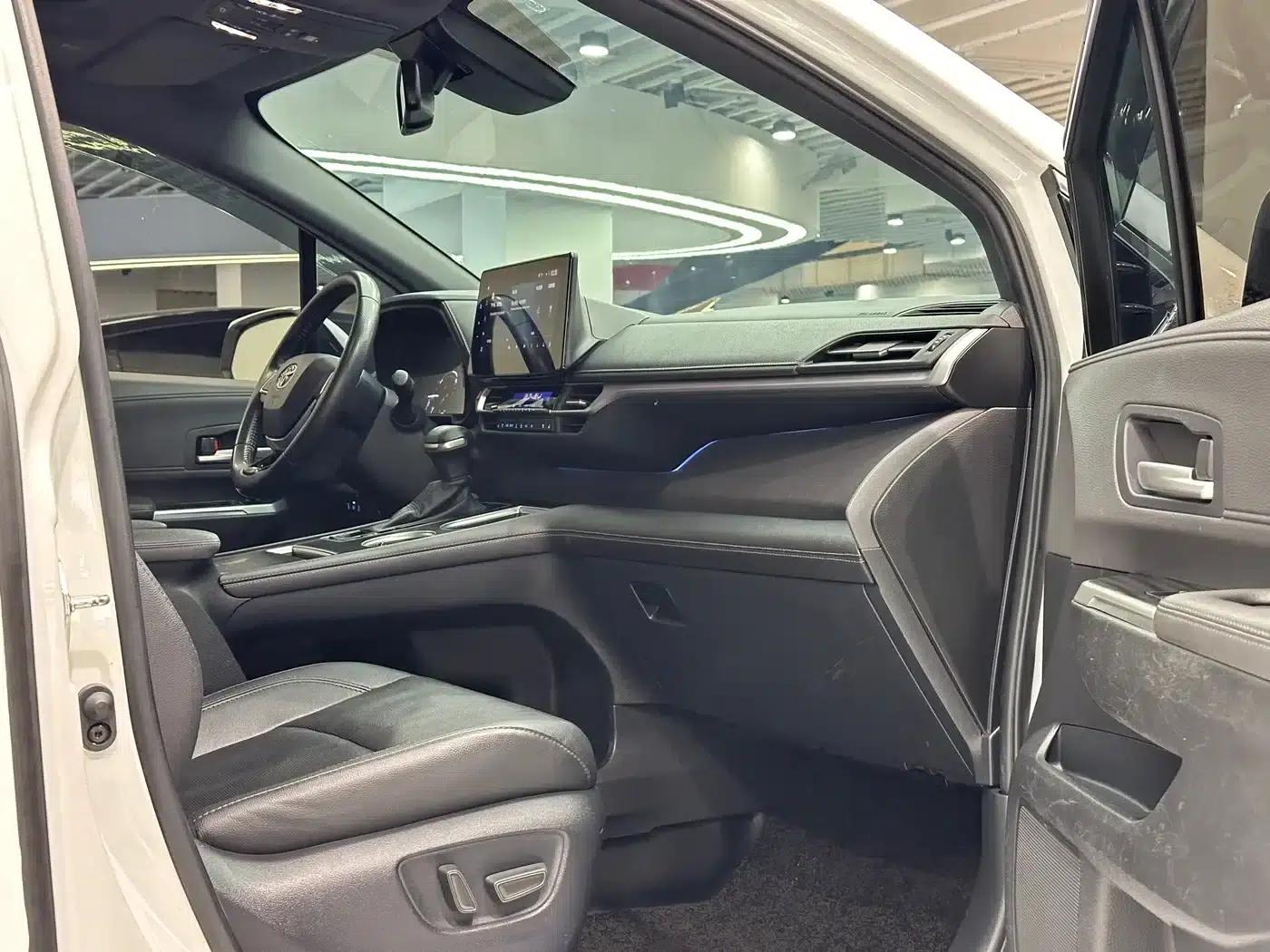 2021 Sienna 2.5L Hybrid Premium Edition — миниатюра 7