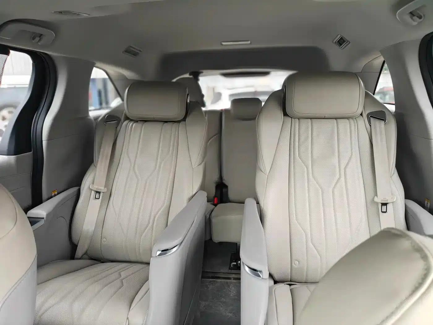 2023 Sienna 2.5L Hybrid Comfort Edition — миниатюра 6