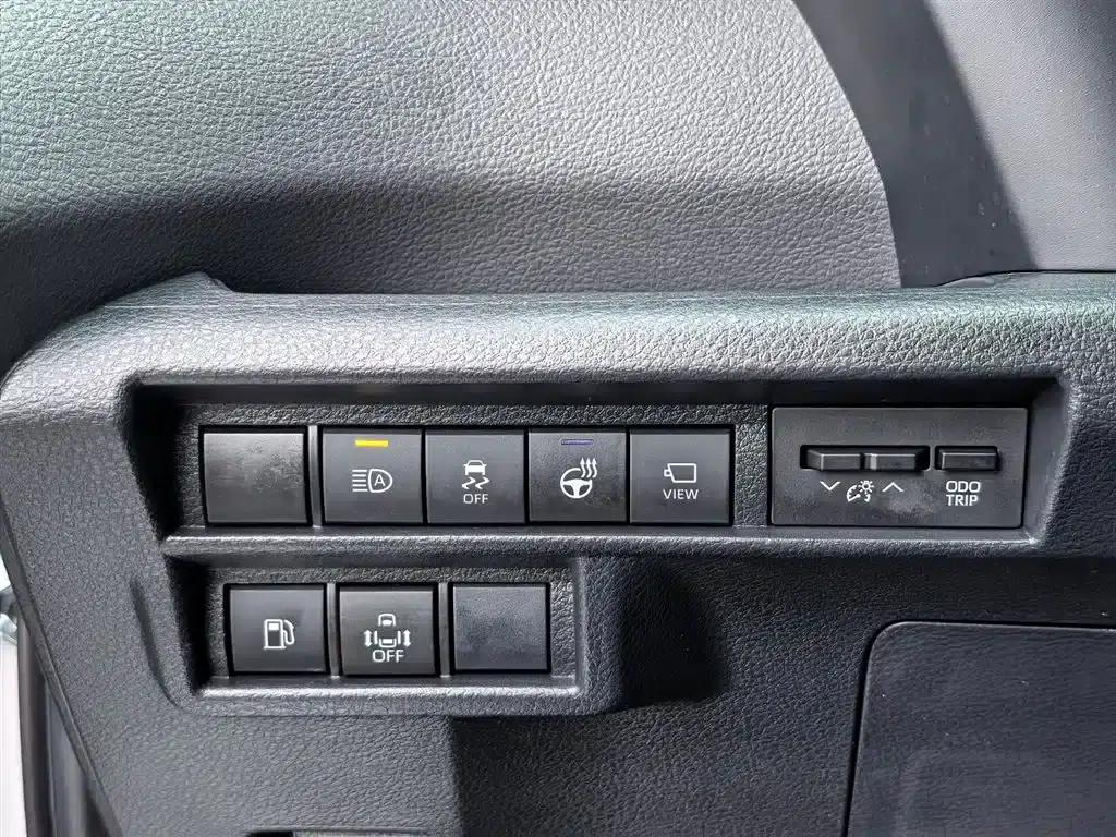 2021 Sienna 2.5L Hybrid Platinum Edition — миниатюра 16