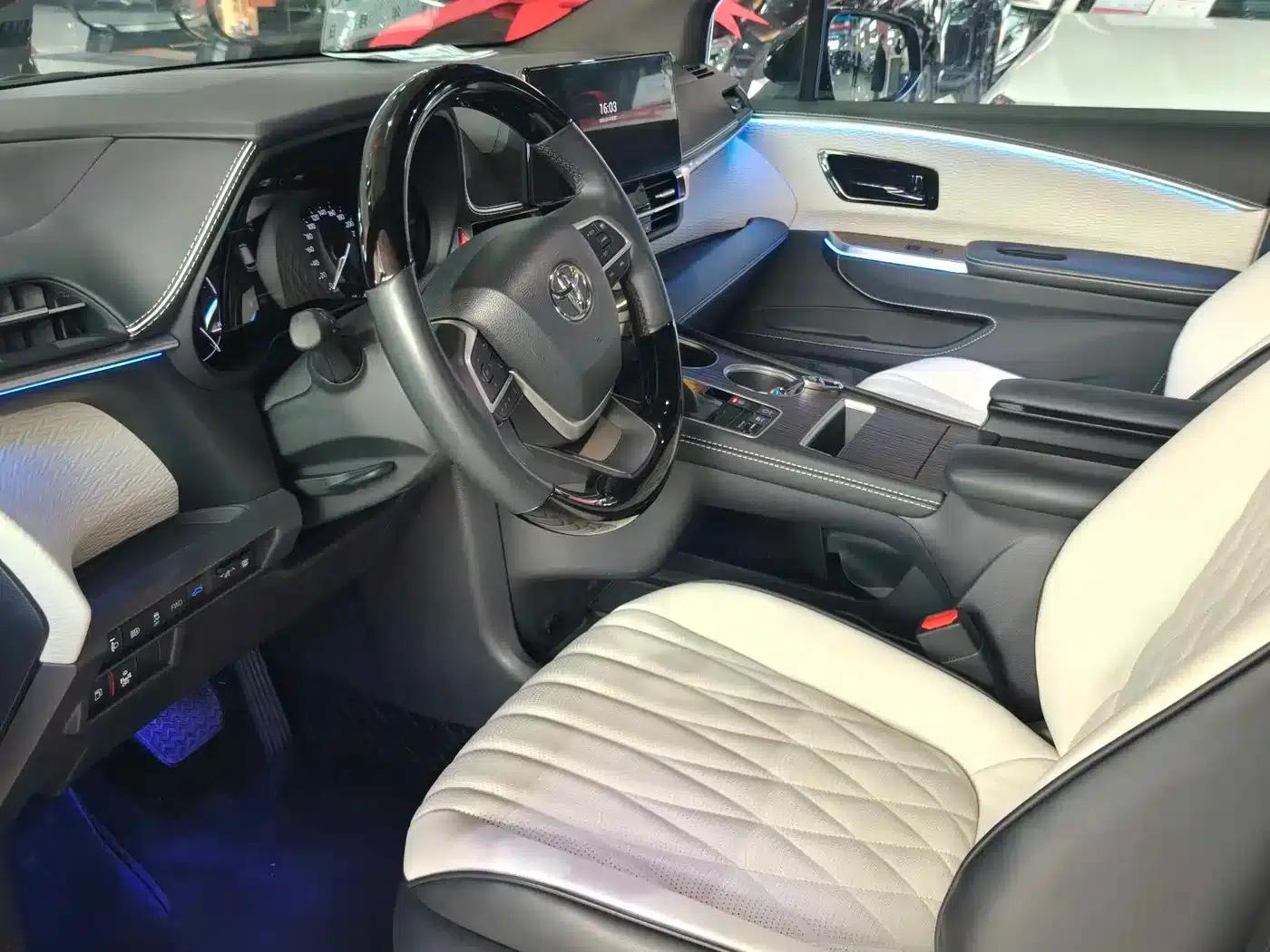 2024 Sienna 2.5L Automatic — миниатюра 14