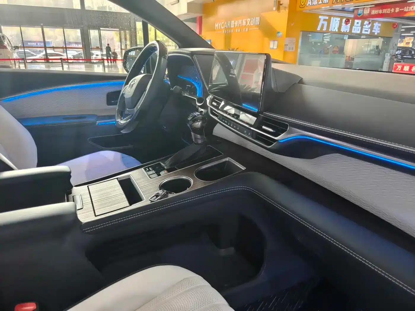 2024 Sienna 2.5L Automatic — миниатюра 19