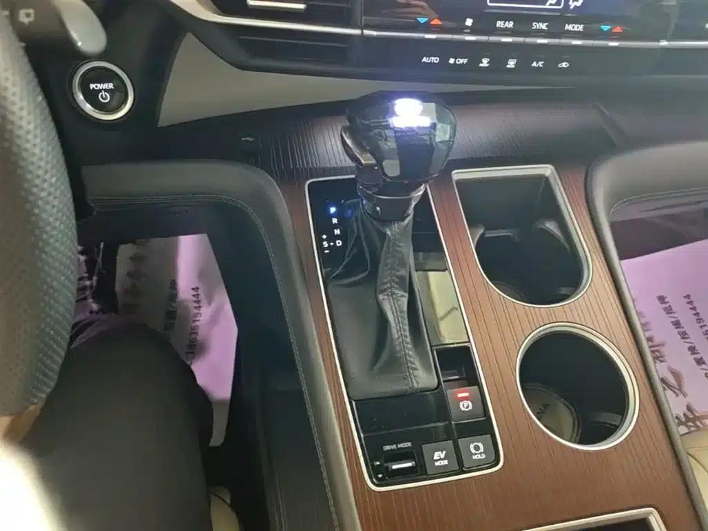 2024 Sienna 2.5L Hybrid Comfort Edition — миниатюра 14