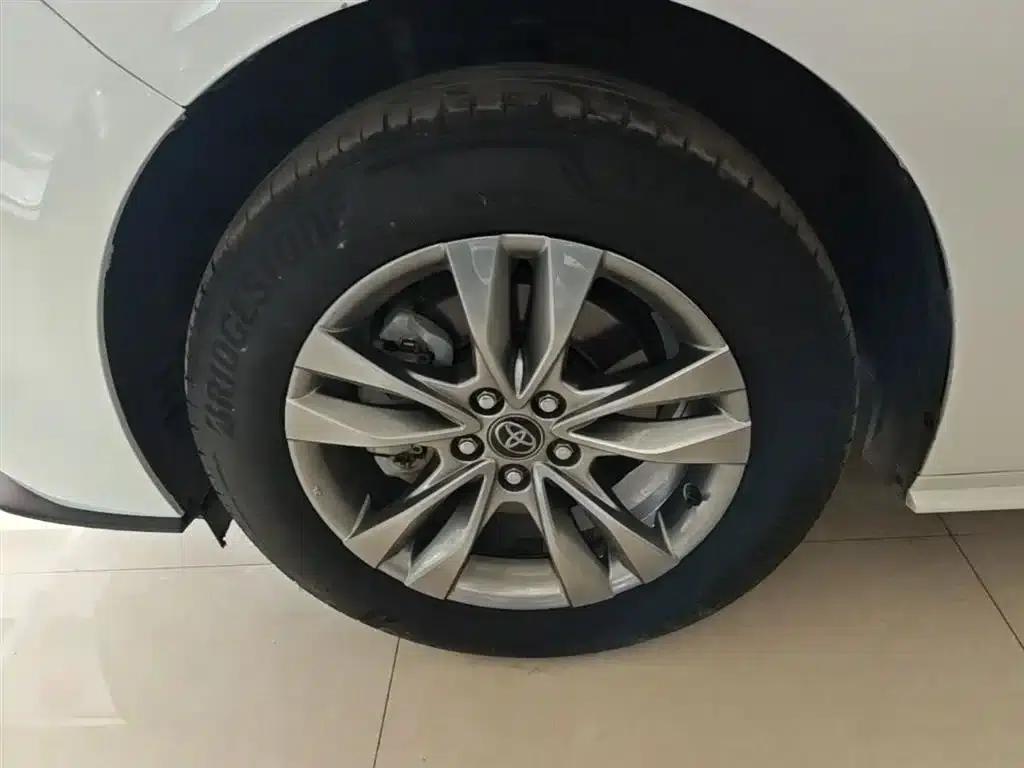 2024 Sienna 2.5L Hybrid Comfort Edition — миниатюра 23