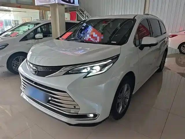 2024 Sienna 2.5L Hybrid Comfort Edition