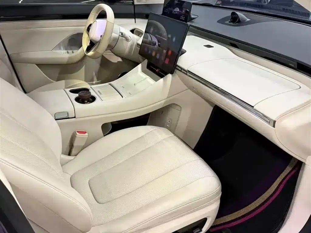 Zhijie R7 2024 Pure Electric 667km Pro — миниатюра 5