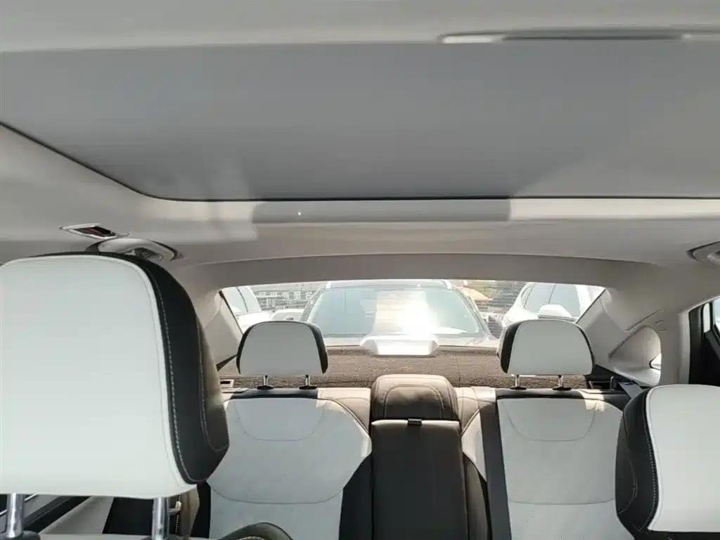 Geely Emgrand L 2022 1.4T CVT Flagship Edition — миниатюра 18