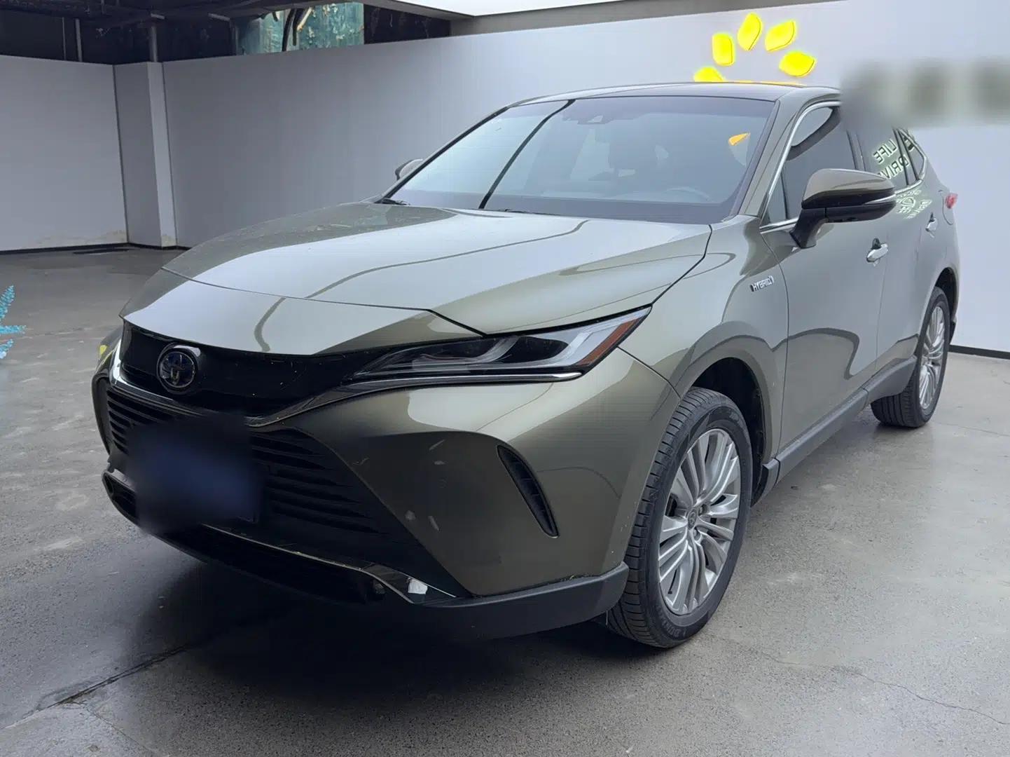 Toyota Harrier 2022 Dual-Engine 2.5L CVT Four-Wheel Drive Flagship Edition — миниатюра 1
