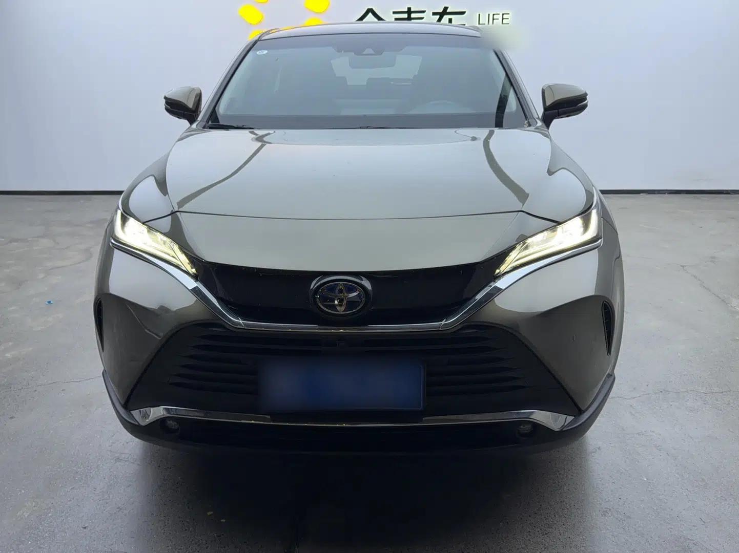 Toyota Harrier 2022 Dual-Engine 2.5L CVT Four-Wheel Drive Flagship Edition — миниатюра 2
