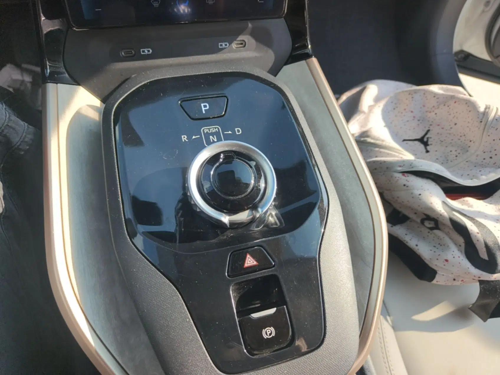 Toyota bZ3 2023 517 km Elite PRO — миниатюра 17