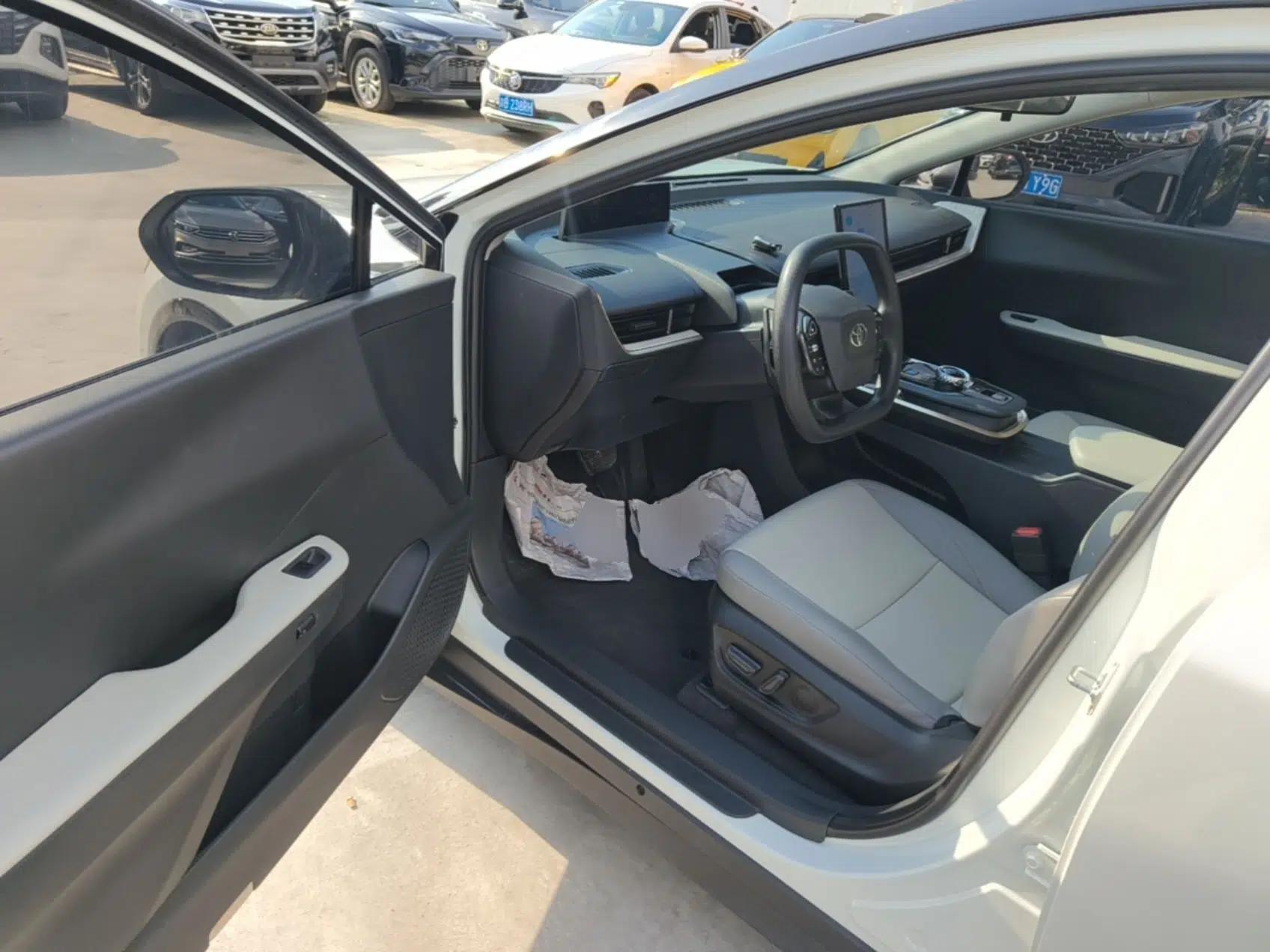 Toyota bZ3 2023 517 km Elite PRO — миниатюра 19