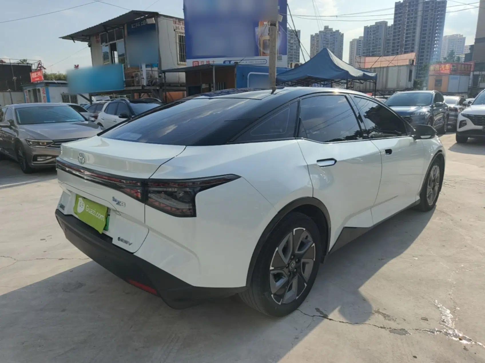 Toyota bZ3 2023 517 km Elite PRO — миниатюра 6