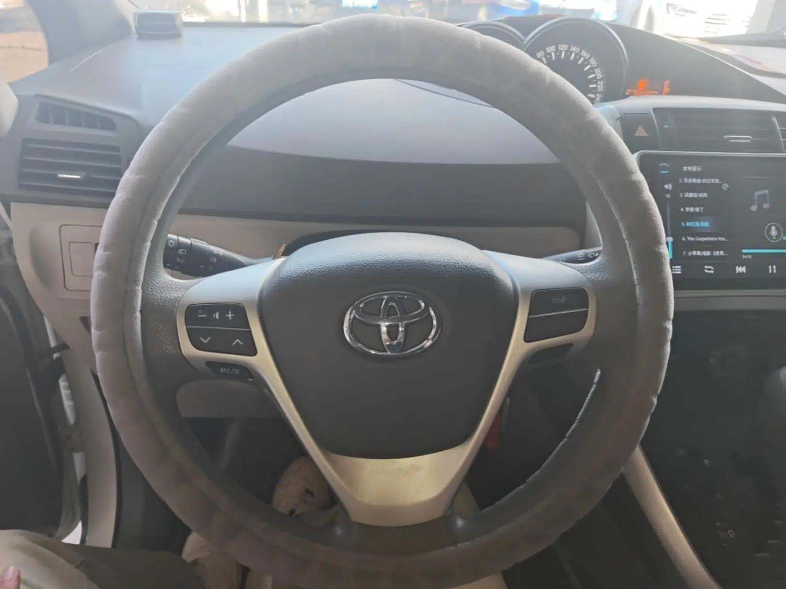 Toyota Verso 2015 180E CVT Crossover Edition — миниатюра 11