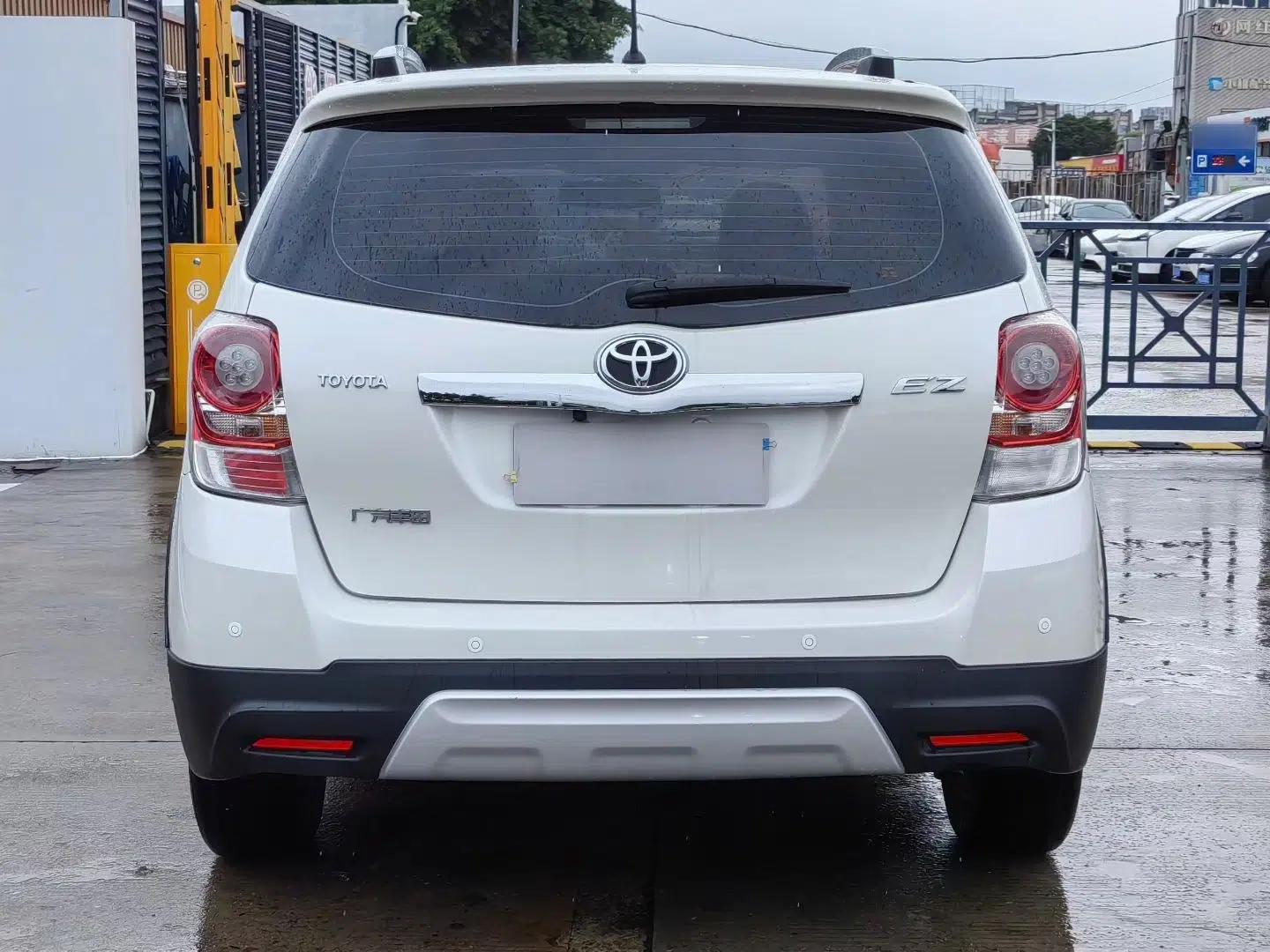 Toyota Verso 2015 180E CVT Crossover Edition — миниатюра 7