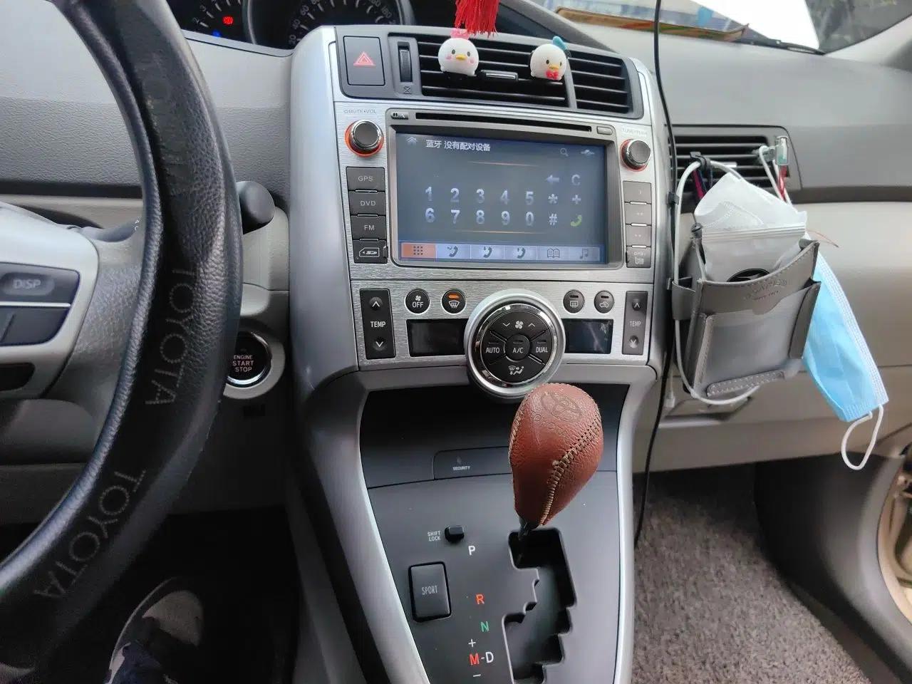 Toyota Verso 2014 Starlight 180G CVT Deluxe Multi-Function Edition — миниатюра 12