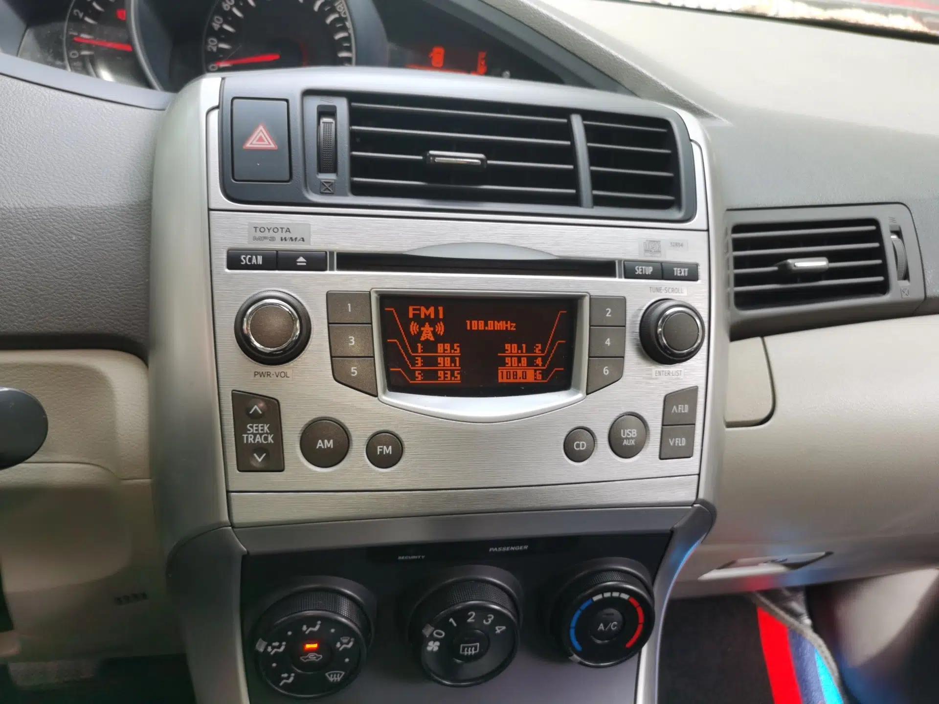 Toyota Verso 2014 Starlight 180E CVT Elite Edition — миниатюра 14