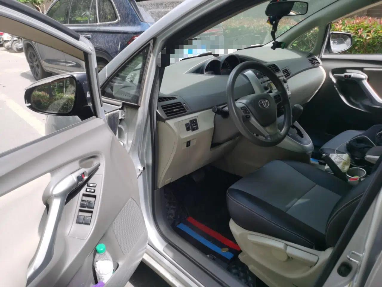 Toyota Verso 2014 Starlight 180E CVT Elite Edition — миниатюра 17