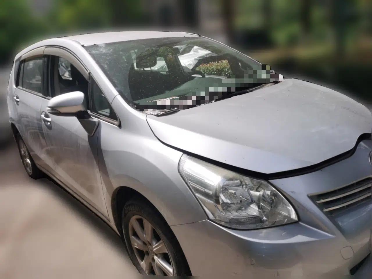Toyota Verso 2014 Starlight 180E CVT Elite Edition — миниатюра 3