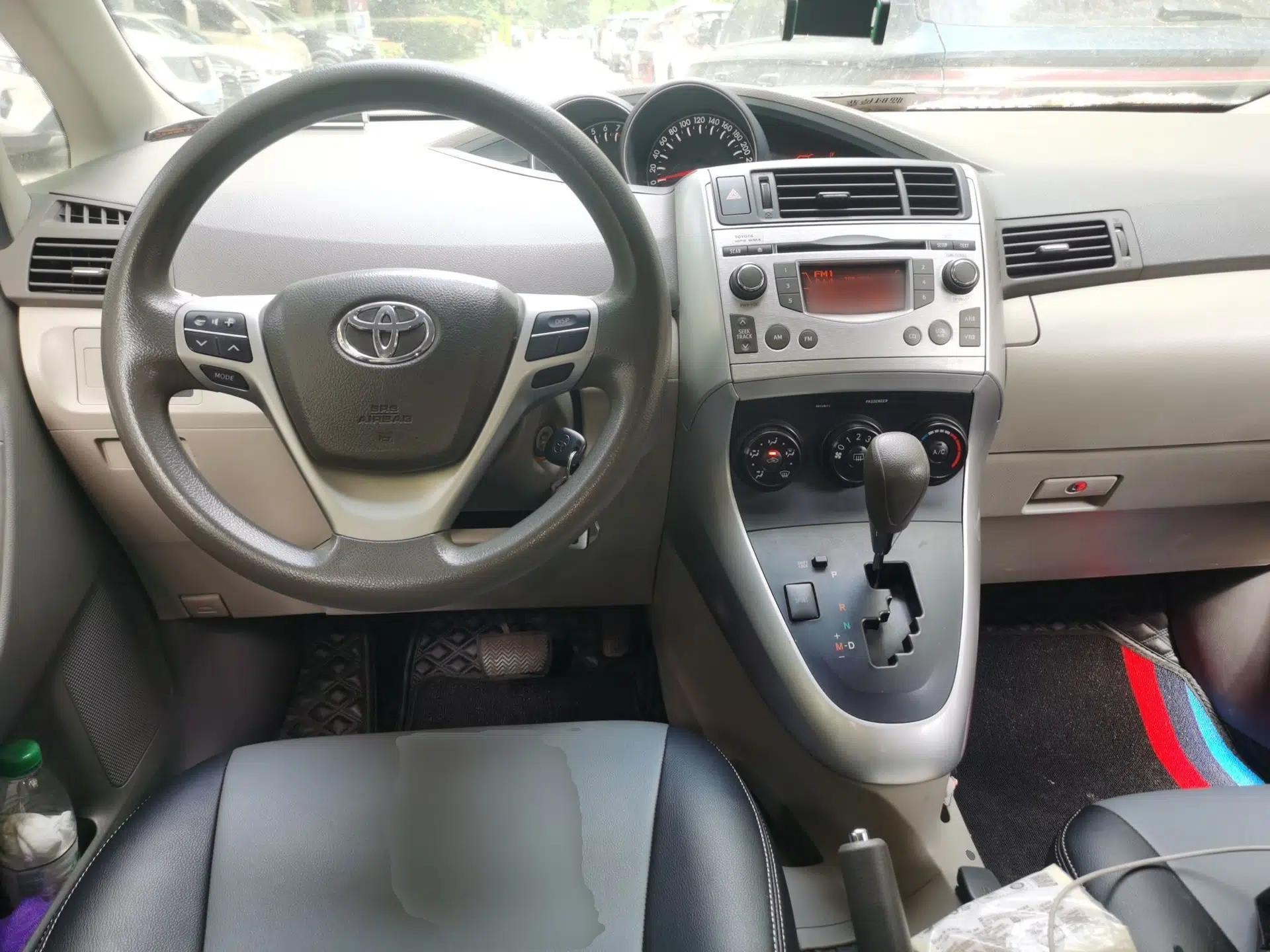 Toyota Verso 2014 Starlight 180E CVT Elite Edition — миниатюра 10