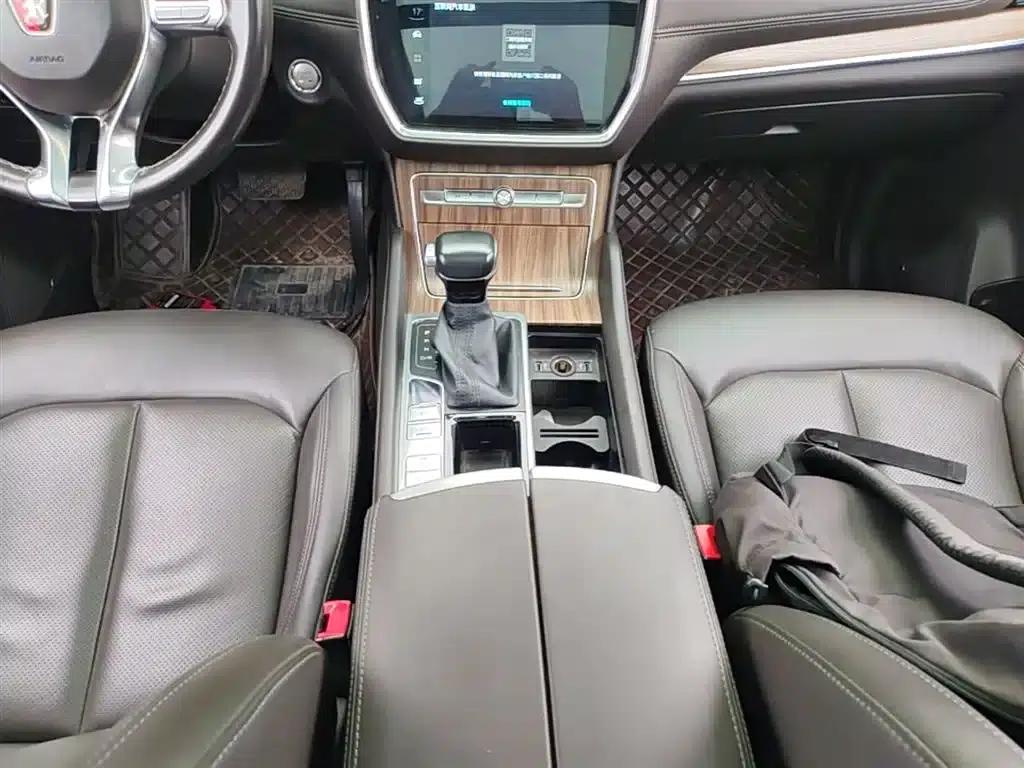 Roewe RX8 2019 30T Intelligent Internet Two-Wheel Drive Super Flagship Edition — миниатюра 14