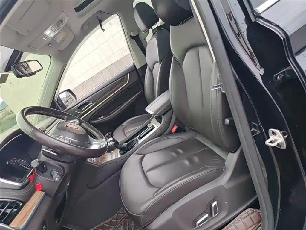 Roewe RX8 2019 30T Intelligent Internet Two-Wheel Drive Super Flagship Edition — миниатюра 15