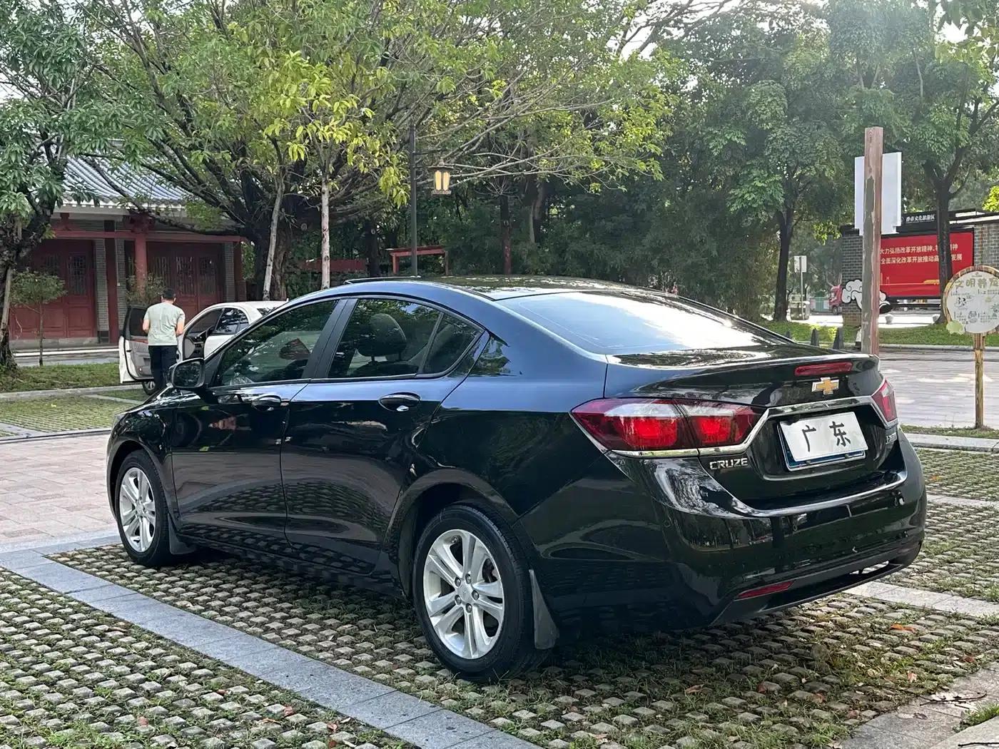 Chevrolet Cruze 2016 1.5L Automatic Luxury Edition — миниатюра 9