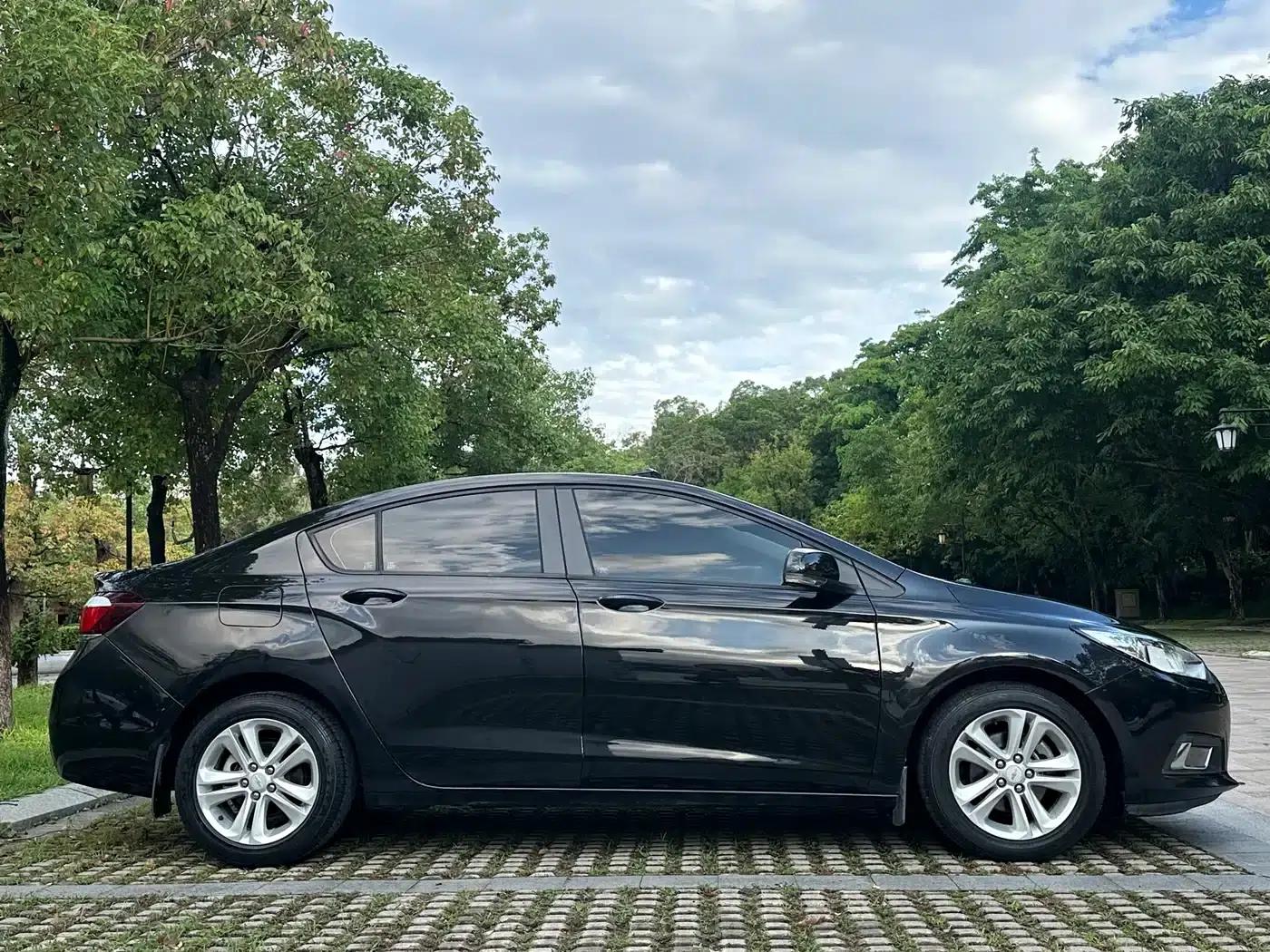 Chevrolet Cruze 2016 1.5L Automatic Luxury Edition — миниатюра 10